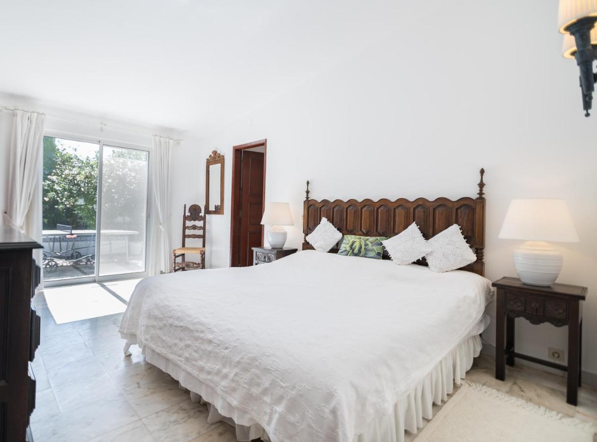 Traditional 3 Bedroom Villa With Great Pool In The Heart Of فالي دو لوبو المظهر الخارجي الصورة