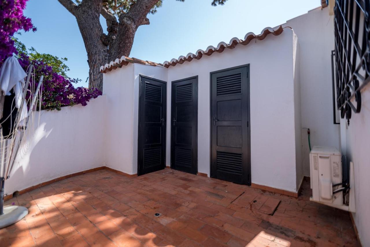 Traditional 3 Bedroom Villa With Great Pool In The Heart Of فالي دو لوبو المظهر الخارجي الصورة