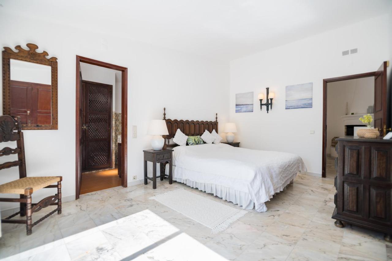 Traditional 3 Bedroom Villa With Great Pool In The Heart Of فالي دو لوبو المظهر الخارجي الصورة